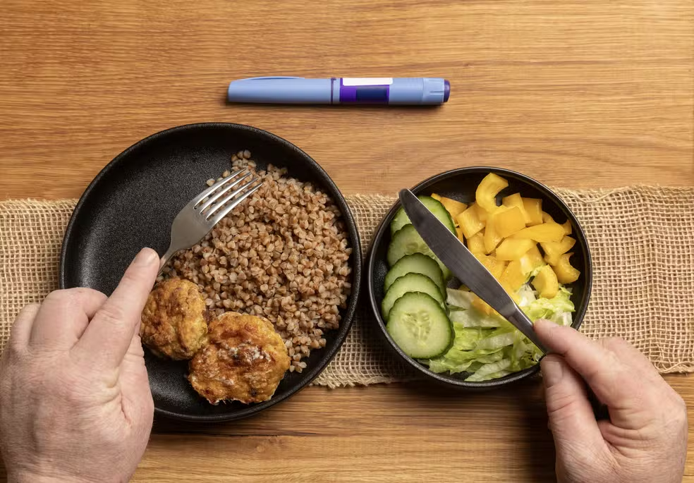 Alimentação equilibrada durante o uso de caneta emagrecedora